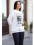 Kadın Kırık Beyaz Krem Ekru 1997 Baskılı 0 Sıfır Yaka Oversize Salaş Bol Kesim Polar Sweatshirt 4