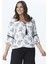 Yuvarlak Yaka Kontrast Aksesuarlı Bluz 1