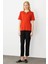 Kadın Açma Yaka Nakış Işlemeli T-Shirt Oranj 3