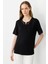 Kadın Açma Yaka Nakış Işlemeli T-Shirt Siyah 3