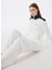Fermuarlı Yaka Nakışlı Beyaz Kadın Sweatshırt M5SL-SWT1643 1