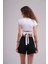 Kadın Beyaz Bağlamalı Crop Bluz – Modern ve Cesur Yaz Stili 2