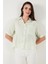 Regular Fit Göğüs Cepli Kısa Kollu Gömlek Bayan Gömlek 6779324 3