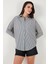Regular Fit Uzun Kollu Cepli Çizgili Gömlek Bayan Gömlek 6772895 5