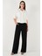 Regular Fit Cep Detaylı Kısa Kollu Gömlek Bayan Gömlek 6778568 3