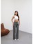 Arkasi Lasti̇kli̇ Pi̇leli̇ Dökümlü Wide Leg Pantolon 4