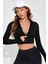 Kadın Siyah Uzun Kol Fermuarlı Parmak Geçme Detaylı Dik Yaka Crop Top Bluz 1