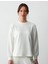 Beyaz Bisiklet Yaka Uzun Kollu Çiçek Desenli Örme Sweatshirt 1