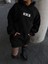 Uzun Kol Kapüşonlu Göğüs Baskılı Sweatshirt - Siyah 1