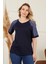 Omuz Dantel Detaylı Büyük Beden Lacivert Tişört 1