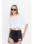 Kadın Beyaz Yuvarlak Yaka Oversize Yandan Yırtmaçlı T-Shirt Tişört 3