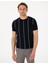 Erkek Lacivert Slim Fit Bisiklet Yaka Çizgili Triko Tişört 50307332-VR033 1