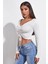 Kadın Beyaz Uzun Kollu Büzdürme Bağcık Detaylı Crop Top Bluz 4