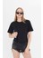 Kadın Siyah Yuvarlak Yaka Regular Fit Normal Kesim T-Shirt Tişört 1