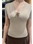 Gül Detaylı V Yaka Kadın Bluz P-00016474 4