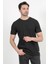 Erkek Bisiklet Yaka Etiket Detaylı Dokulu T-Shirt Siyah - 2743 4