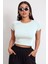 Kadın Beyaz Yuvarlak Yaka Yarım Kol Crop Top Bluz 1