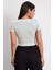 Kadın Beyaz Yuvarlak Yaka Yarım Kol Crop Top Bluz 3