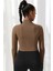 Kadın Kahverengi Uzun Kol Fermuarlı Parmak Geçme Detaylı Dik Yaka Crop Top Bluz 5