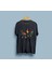 Oversize Çiçekler ve Köpeğini Gezdiren Kadın Tasarım Unisex T-Shirt 1
