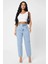 - Kadın Beyaz Kare Yaka Crop Top Bluz 3