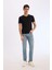 Yeni Sezon %100 Pamuk Slim Fit Dar Kesim V Yaka Basic Düz Kısa Kollu Tişört 2