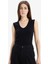 Yeni Sezon Slim Fit Dar Kesim V Yaka Ribana Atlet 3