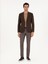 Erkek Kahverengi Slim Fit Yün Karışımlı Flanel Ceket 50291056-VR029 <p STYLE="PADDING-BOTTOM:10PX;">KAHVERENGI Ceket Klasik ve Modern Giyim Anlayışını Harmanlayan Şık Bir Tasarım Sunar. Slim Fit Kalıbı Vücuda Tam Oturarak Zarif ve Dengeli Bir Silüet Oluştururken, Rahatlık ve Hareket Özgürlüğü Sağlar. Yüksek Kaliteli Kumaşı ve Özenle Işlenen Detayları, Ceketin Uzun Ömürlü Bir Kullanım Sunmasına Katkıda Bulunur. <p STYLE="PADDING-BOTTOM:10PX;">MONO Yaka Tasarımı, Minimalist ve Sofistike Bir Görünüm Sunarak Ceketin Klasik Çizgisini Tamamlar. Mono Yaka Tipi, Zamansız Bir Estetik Anlayışı Benimseyen Kullanıcılar Için Ideal Bir Seçenek Oluşturur. Mikro Desen Dokusu, Kumaşa Dinamik ve Rafine Bir Hava Kazandırarak Ceketin Derinliğini Artırır ve Şıklığını Vurgular. <p STYLE="PADDING-BOTTOM:10PX;">TORBA Cep Detayı, Cekete Klasik Bir Dokunuş Yaparken, Pratik Kullanımıyla Da Dikkat Çeker. Hafif ve Nefes Alabilir Kumaş Yapısı, Mevsim Geçişlerinde Konfor Sunarak Gün Boyu Rahat Bir Kullanım Deneyimi Yaşatır. Kahverengi Tonlarının Doğal ve Sıcak Yapısı, Toprak Tonları ve Nötr Renklerle Mükemmel Bir Uyum Sağlar. Ceket, Hem Iş Ortamında Hem De Özel Davetlerde Modern ve Stil Sahibi Bir Görünüm Sergilemek Isteyen Erkekler Için Ideal Bir Seçimdir. <p STYLE="PADDING-BOTTOM:10PX;">MODELIN Boyu 189 Cm, Kilosu Ise 72 Kg’dır. Modelin Göğüs Ölçüsü 103 Cm, Bel Ölçüsü 84 cm ve Basen Ölçüsü 100 Cm’dir. Model Üzerindeki Ürün Bedeni Ise 50'dir. 4