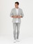 Erkek Gri Slim Fit Ceket 50264750-VR024 <p STYLE="PADDING-BOTTOM:10PX;">%93 Pamuk ve %7 Poliamid Karışımı Kumaşıyla Klasik Ceket, Gün Boyu Rahatlık Sağlar. Mono Yaka Tasarımı, Ceketin Klasik Çizgisini Korurken Minimal Bir Estetik Sunar. Mono Yaka, Cekete Temiz ve Düzenli Bir Görünüm Katarken, Iş Veya Günlük Ortamlarda Rahatlıkla Kullanılabilir Hale Getirir. Slim Fit Kalıbı ile Bedene Uyum Sağlayarak Vücut Hatlarını Zarif Bir Şekilde Öne Çıkarır, Böylece Modern Bir Siluet Yaratır. Ceketin Torba Cepleri, Işlevsel Bir Detay Sunar ve Rahat Bir Kullanım Sağlarken Ceketin Sade Yapısını Bozmadan Günlük Ihtiyaçlara Pratik Bir Çözüm Getirir. <p STYLE="PADDING-BOTTOM:10PX;">CEKETIN Yumuşak Gri Rengi, Birçok Farklı Renkle Kolayca Kombinlenebilme Imkânı Sağlar. Gri Ton, Hem Açık Hem De Koyu Tonlarla Mükemmel Uyum Yakalar. Kumaşın Dokusu, Hafif Esnek Yapısı Sayesinde Vücuda Doğal Bir Uyum Sunar ve Hareket Kolaylığı Sağlar. Her Bir Detayında Özenle Işlenmiş Dikişleri ve Kaliteli Işçiliği ile Dikkat Çeken Ceket, Sade Tarzından Ödün Vermeyenlerin Gardırobunda Kendine Özel Bir Yer Edinir. Şık Düğmeleri ve Cep Detayları, Ceketin Tasarımını Tamamlar. <p STYLE="PADDING-BOTTOM:10PX;">MODEL, 188 cm Boyunda, 85 kg Ağırlığında Olup, 100 cm Göğüs, 84 cm Bel ve 96 cm Basen Ölçülerine Sahip ve 48 Beden Giymektedir. 4