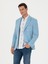 Erkek Mavi Slim Fit Ceket 50264750-VR036 <p STYLE="PADDING-BOTTOM:10PX;">%93 Pamuk ve %7 Poliamid Kumaştan Üretilen Mavi Klasik Ceket, Yumuşak Dokusu ve Hafif Yapısıyla Konforu Ön Plana Çıkarır. Pamuk Ağırlıklı Yapısı Sayesinde Nefes Alabilir Bir Özellik Sunar. Böylece Özellikle Bahar ve Yaz Aylarında Ferah Bir Kullanım Sağlar. Slim Fit Kalıbı Vücuda Tam Oturarak Modern ve Maskülen Bir Görünüm Sunar. Mono Yaka Tasarımı, Ceketin Klasik ve Zamansız Çizgisine Vurgu Yapar. Sade ve Şık Yaka Tipi ile Her Türlü Kombine Uyum Sağlar. Mavi Tonu, Hem Günlük Kullanımda Hem De Özel Etkinliklerde Rahatlıkla Tercih Edilebilir. <p STYLE="PADDING-BOTTOM:10PX;">TORBA Cep Detayları Ise Ceketin Işlevselliğini Artırır. Yumuşak Dokusuyla Öne Çıkan Pamuklu Kumaşı, Gün Boyu Konfor Sağlarken Poliamid Karışımı ile Ceketin Dayanıklılığını Artırır. Hem Ofis Şıklığına Hem De Günlük Rahat Kombinlere Uyum Sağlayabilen Ceket, Jean Ya Da Klasik Pantolonlarla Kolayca Kombinlenebilir. Ince Dokusu Sayesinde Mevsim Geçişlerinde De Ideal Bir Parça Olarak Öne Çıkar. <p STYLE="PADDING-BOTTOM:10PX;">MODEL 188 cm Boyunda, 85 kg Ağırlığında, 100 cm Göğüs, 84 cm Bel, 96 cm Basen Ölçülerine Sahip Olup 48 Beden Ceket Giymektedir. 1