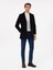 Erkek Lacivert Yün Karışımlı Ex. Slim Fit Palto 50293650-VR033 <p STYLE="PADDING-BOTTOM:10PX;">%67 Yün, %29 Dayanaklı Sentetik Lif, %3 Poliamid ve %1 Pamuk Karışımı Kumaş Yapısıyla Lacivert Palto, Soğuk Havalara Karşı Etkili Bir Koruma Sağlar. Yüksek Oranda Yün Içeriği ile Hem Sıcaklık Sunar Hem De Yumuşak Dokusuyla Cilt Dostu Bir Konfor Yaratır. Dayanaklı Sentetik Lif ve Poliamid Dokunuşları Sayesinde Dayanıklılığı Artırılan Kumaş, Uzun Ömürlü Bir Kullanım Sağlar. Yumuşak Dokusuyla Ciltte Konforlu Bir His Yaratır ve Gün Boyu Rahat Bir Kullanım Sunar. Ex.slim Fit Kalıbı, Vücuda Oturan Modern Bir Silüet Oluşturur. <p STYLE="PADDING-BOTTOM:10PX;">OMUZLARDAN Itibaren Düzgün Bir Şekilde Inen Kesimiyle Özgüvenli Bir Duruş Sergiler. Cep Detayları, Pratik Bir Kullanım Olanağı Sunarak, Hem El Sıcaklığı Için Hem De Küçük Eşyalarınızı Taşımak Için Idealdir. Paltodaki Dik Yaka Kesimi, Boyun Çevresinde Ekstra Koruma Sağlar, Soğuk Havalarda Ekstra Rahatlık Sunar. Şehir Hayatının Dinamizmine Ayak Uyduran Tasarım, Hem Iş Hem De Özel Günlerde Fark Yaratmak Isteyenler Için Mükemmel Bir Tercih Sunmaktadır. <p STYLE="PADDING-BOTTOM:10PX;">189 cm Boyunda, 72 kg Ağırlığında, 103 cm Göğüs, 84 cm Bel ve 100 cm Basen Ölçülerine Sahip Olan Model, 48 Beden Giymektedir. 4