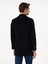 Erkek Lacivert Yün Karışımlı Ex. Slim Fit Palto 50293650-VR033 <p STYLE="PADDING-BOTTOM:10PX;">%67 Yün, %29 Dayanaklı Sentetik Lif, %3 Poliamid ve %1 Pamuk Karışımı Kumaş Yapısıyla Lacivert Palto, Soğuk Havalara Karşı Etkili Bir Koruma Sağlar. Yüksek Oranda Yün Içeriği ile Hem Sıcaklık Sunar Hem De Yumuşak Dokusuyla Cilt Dostu Bir Konfor Yaratır. Dayanaklı Sentetik Lif ve Poliamid Dokunuşları Sayesinde Dayanıklılığı Artırılan Kumaş, Uzun Ömürlü Bir Kullanım Sağlar. Yumuşak Dokusuyla Ciltte Konforlu Bir His Yaratır ve Gün Boyu Rahat Bir Kullanım Sunar. Ex.slim Fit Kalıbı, Vücuda Oturan Modern Bir Silüet Oluşturur. <p STYLE="PADDING-BOTTOM:10PX;">OMUZLARDAN Itibaren Düzgün Bir Şekilde Inen Kesimiyle Özgüvenli Bir Duruş Sergiler. Cep Detayları, Pratik Bir Kullanım Olanağı Sunarak, Hem El Sıcaklığı Için Hem De Küçük Eşyalarınızı Taşımak Için Idealdir. Paltodaki Dik Yaka Kesimi, Boyun Çevresinde Ekstra Koruma Sağlar, Soğuk Havalarda Ekstra Rahatlık Sunar. Şehir Hayatının Dinamizmine Ayak Uyduran Tasarım, Hem Iş Hem De Özel Günlerde Fark Yaratmak Isteyenler Için Mükemmel Bir Tercih Sunmaktadır. <p STYLE="PADDING-BOTTOM:10PX;">189 cm Boyunda, 72 kg Ağırlığında, 103 cm Göğüs, 84 cm Bel ve 100 cm Basen Ölçülerine Sahip Olan Model, 48 Beden Giymektedir. 5