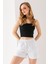 Kadın Beli Lastikli Cepli Pis Paça Kısa Şort Beyaz - 25YP 5322 8