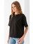 Kadın Bisiklet Yaka Kroche Aksesuarlı T-Shirt Siyah - 25779 6