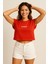 Kadın Oversize Kolsuz Biyeli Crop Tişört – %100 PAMUK 1