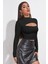 Kadın Siyah Göğüs Dekolteli Uzun Kollu Cut Out Crop Top Bluz 4