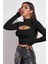 Kadın Siyah Göğüs Dekolteli Uzun Kollu Cut Out Crop Top Bluz 5