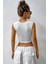Kadın Beyaz Kare Yaka Kalınlaşan Omuz Detaylı Crop Top Bluz 1