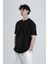 Siyah Halat Detaylı Tasarım T-Shirt 3