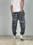 Siyah Beyaz Grafiti Desenli Jogger 4