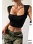 Kadın Siyah Kare Yaka Kalınlaşan Omuz Detaylı Crop Top Bluz 1