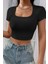 Kadın Siyah Yarım Kol Düz Yaka Crop Top Bluz 1