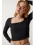 Kadın Siyah Kare Yaka Ottoman Kumaş Crop Bluz 2
