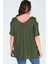 Büyük Beden Omuzu V Pencere Kısa Kol Bluz 4