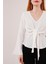 Ön Bağlamalı Volan Kol Beyaz Bluz 3
