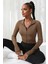 Kadın Kahverengi Uzun Kol Fermuarlı Parmak Geçme Detaylı Dik Yaka Crop Top Bluz 1