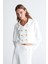 Styleboom x Peraluna Kathy Blazer Çelik Örgü Crop Kruvaze Blazer Kadın Triko Ceket - Ekru 1
