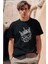 Tahtın Asi Mirası' Temalı Kraliyet Tacı Takmış Kafatası Kuru Kafa Baskılı Unisex T-Shirt 1