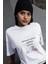Yıkıldıysak Yatarız. Kalkmaya Gerek Yok Baskılı Eğlenceli Beyaz Unisex T-Shirt 1
