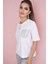 Taş Cepli Basic Beyaz T-Shirt – Sadelikte Işıltı Saklı 1